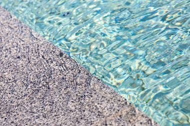 Havuz yakın çekim.