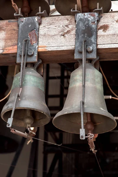 La campana de la iglesia, de cerca . — Foto de Stock