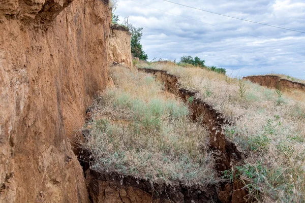 Erdrutsch Mit Rissen Boden Die Brucherde Versank Umweltfreundliche Erde — Stockfoto