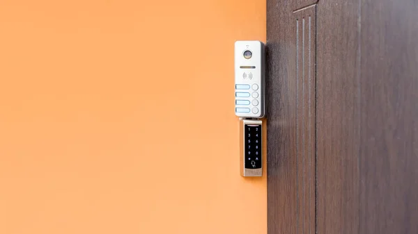 Intercom Doorbell Buttons Video Call Card Reader Electronic Access Key — Stock Photo, Image