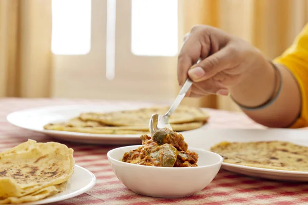 Woman Eating Breakfast — Stock Photo, Image