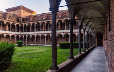 Milan Üniversitesi Manastırı