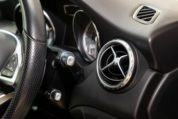 A close-up view of a part of the interior of a modern luxury car — Stock Photo, Image