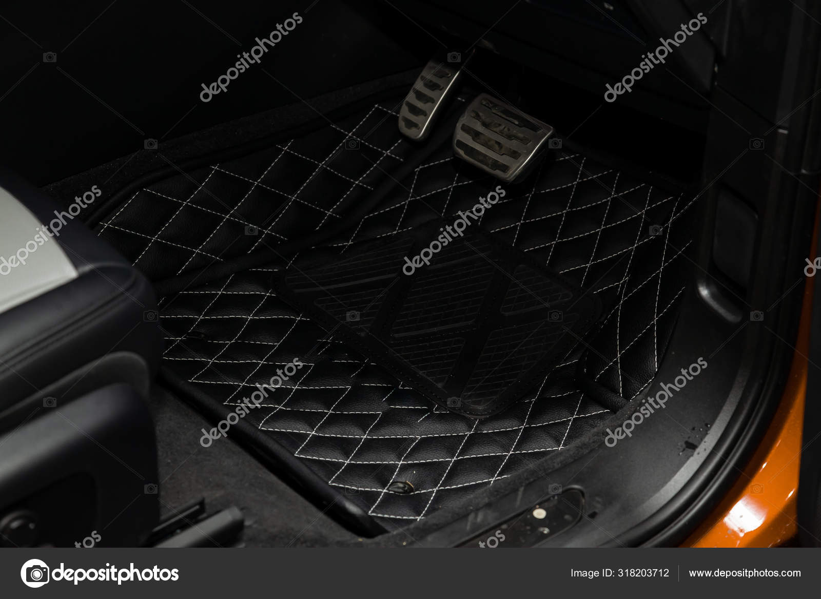Clean Black Leather Car Floor Mats With Diamond Stitching And Ga