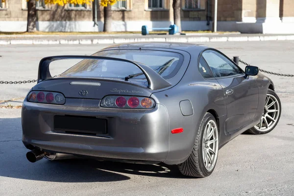 Velmi vzácné japonské sportovní auto v zadní části Toyota Supra co — Stock fotografie