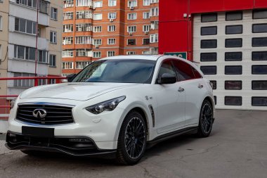 Beyaz Infiniti Fx35 Fx45 Fx50 Qx70 in Sebastian Vettel Limited E
