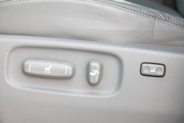 Elektrikli koltuk ayarı ile yakın çekim Iç görünüm, düğmeler o