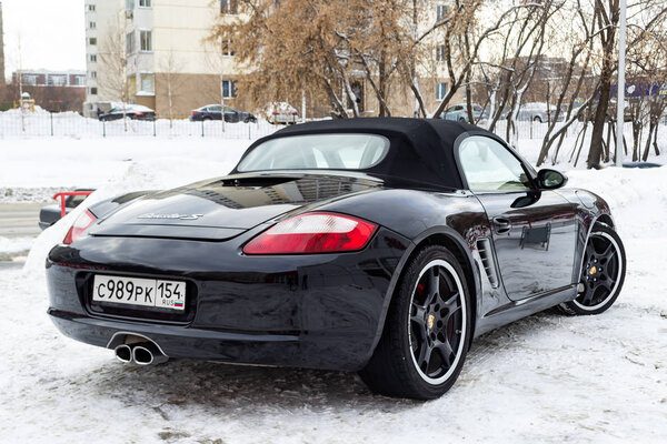 Rear view of the 2006 sports porsche boxster s coupe roadster pr