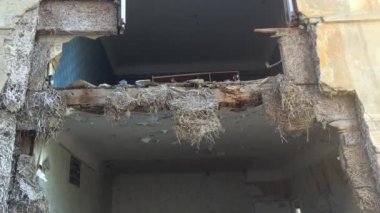 terk edilmiş eski bina