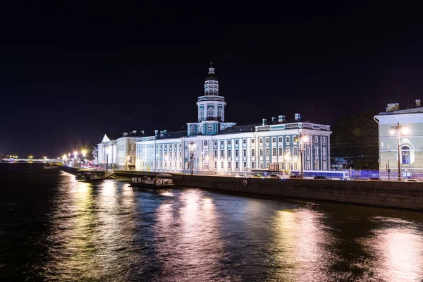 Nightview over Sint-Petersburg — Stockfoto