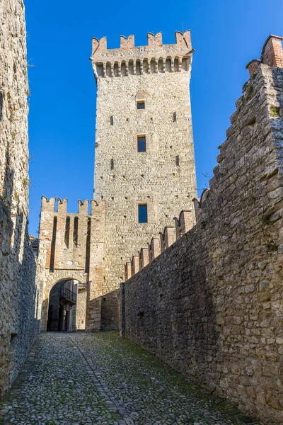 Borgo medievale di Vigoleno — Foto Stock