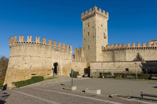 Pueblo medieval de Vigoleno — Foto de Stock