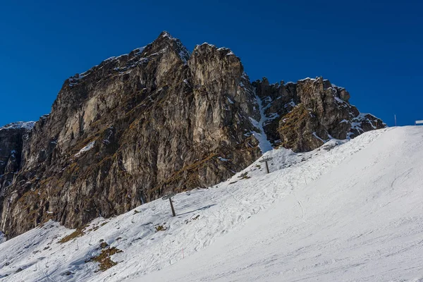 Skidbackarna i Alagna — Stockfoto