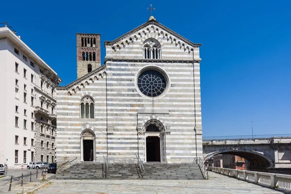 Saint Stephen Kościoła w Genui — Zdjęcie stockowe