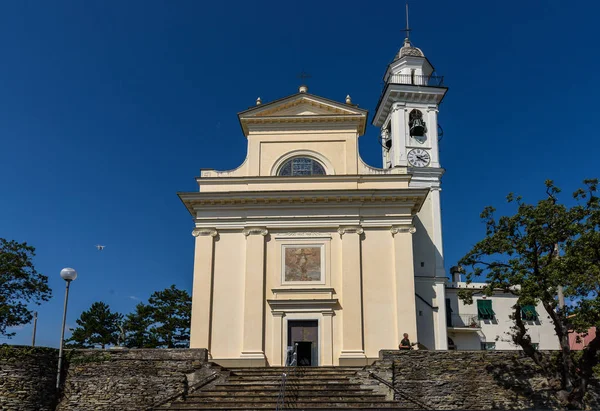 拉瓦尼亚圣茱莉亚教堂 — 图库照片