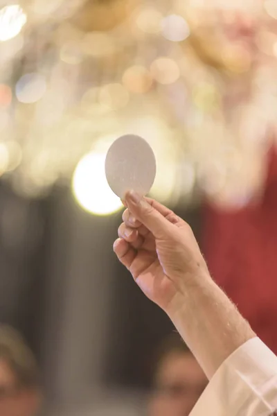 Durante a comunhão — Fotografia de Stock