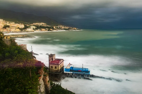 Coastal storm in Boccadasse — Stockfoto