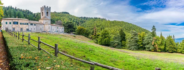 Badia a Coltibuono w Toskanii — Zdjęcie stockowe