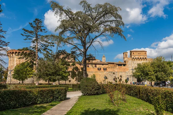 De muren van San Gimignano — Stockfoto