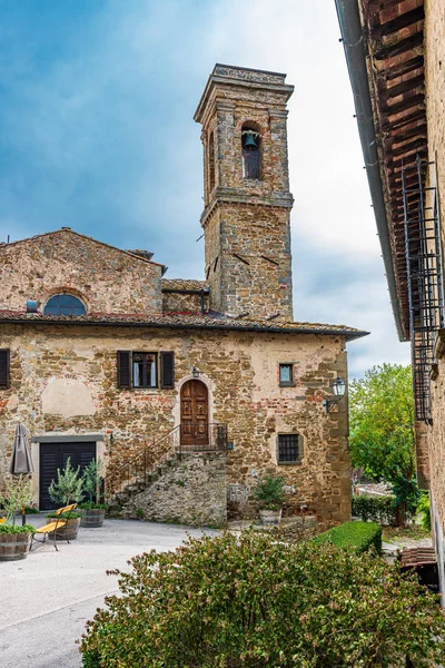 Stencampanile i Volpaia — Stockfoto