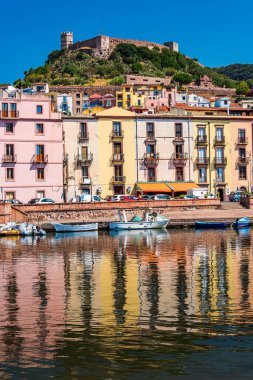 Sardunya 'daki Bosa Köyü