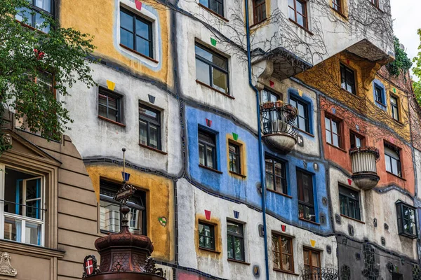 Vienna Áustria Julho 2019 Hundertwasserhaus Uma Casa Apartamentos Viena Áustria — Fotografia de Stock