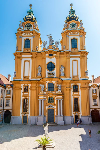 Abbaye Melk Est Une Abbaye Bénédictine Dessus Ville Melk Basse — Photo