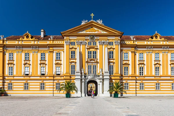 Abbaye Melk Est Une Abbaye Bénédictine Dessus Ville Melk Basse — Photo