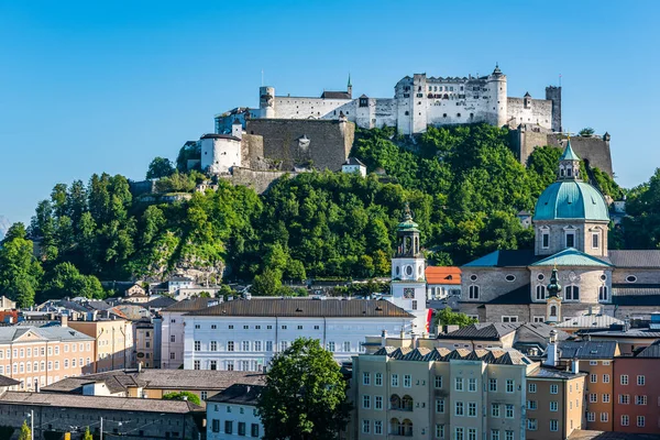 Fortezza Hohensalzburg Trova Sulla Cima Del Festungsberg Una Piccola Collina — Foto Stock