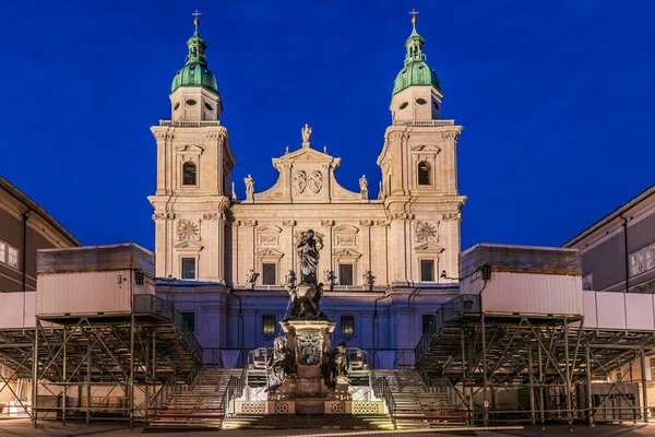 ザルツブルク旧市街のザルツブルク大聖堂のファサード オーストリアのユネスコ世界遺産 — ストック写真