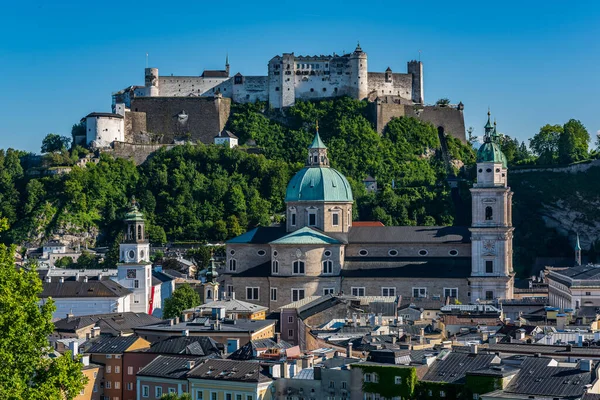 Den Historiska Stadskärnan Salzburg Ett Unescos Kulturarv Sedd Från Kapuzinerberg — Stockfoto