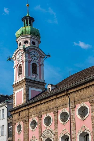インスブルック チロル オーストリアの旧市街の聖霊の病院教会 — ストック写真