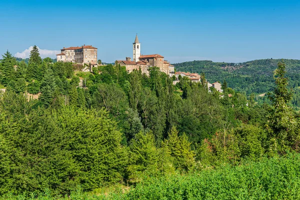 Verkoop San Giovanni Dorp Piemonte Genaamd Kleine Provence Voor Lavendelvelden — Stockfoto