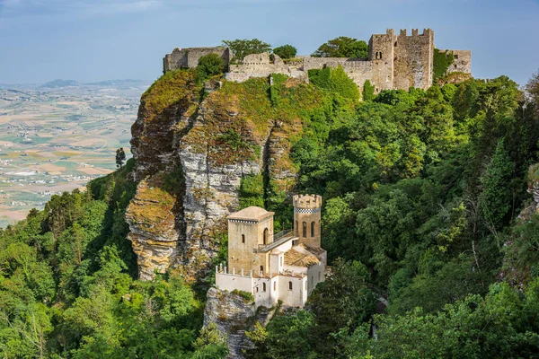 Κάστρο Της Αφροδίτης Και Torretta Pepoli Στην Κορυφή Της Παλιάς — Φωτογραφία Αρχείου