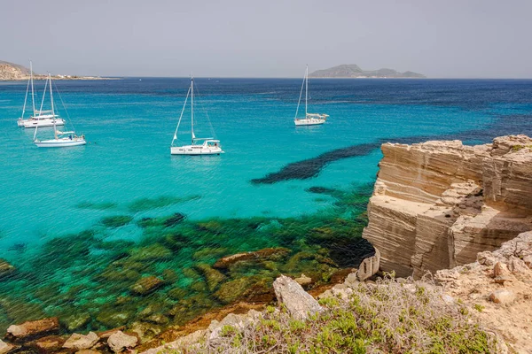 Orilla Cala Rossa Una Las Hermosas Bahías Favignana Una Las — Foto de Stock