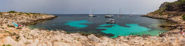Krásná Mořská Voda Zátoce Levanzu Jednom Egadských Ostrovů Sicílii — Stock fotografie