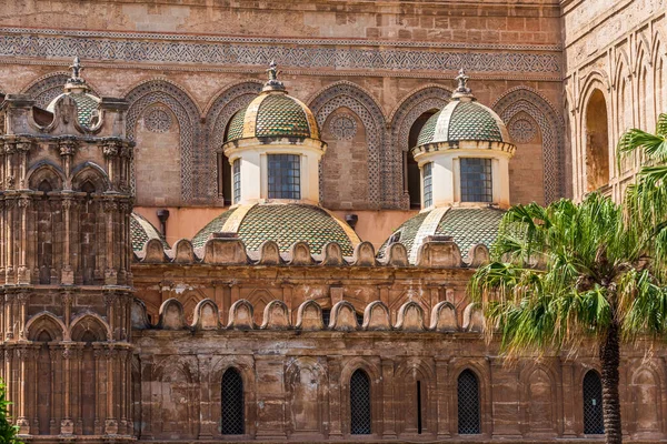 Dos Cúpulas Las Capillas Catedral Palermo Que Iglesia Catedral Arquidiócesis — Foto de Stock