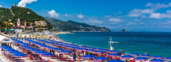 Talyan Rivierası Nın Yaz Boyunca Noli Liguria Daki Harika Kaynama — Stok fotoğraf