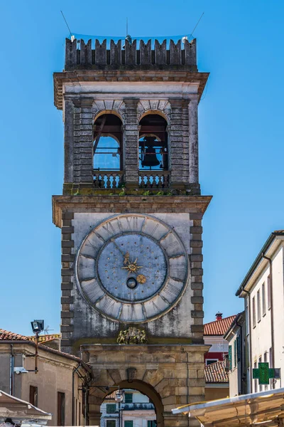 Talya Nın Venedik Köyündeki Eski Este Kasabasındaki Saat Kulesi — Stok fotoğraf