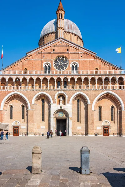 Die Päpstliche Basilika Des Heiligen Antonius Von Padua Ist Eine — Stockfoto