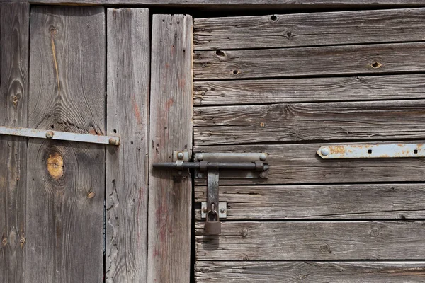 A velha porta de madeira. Contexto — Fotografia de Stock