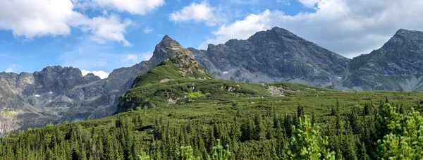 Uitzicht op het Tatra-gebergte. Koscielec Peak. — Stockfoto