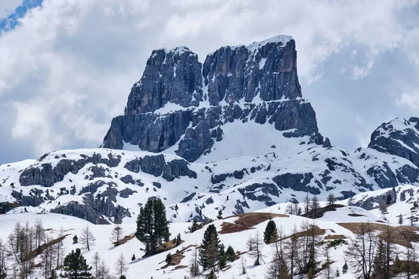 Paisaje de montaña Tirol del Sur Italia — Foto de Stock
