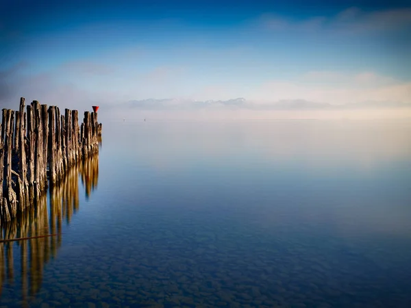 Praia Lago Constança Wasserburg Com Vista Para Alpes Céu Azul — Fotografia de Stock