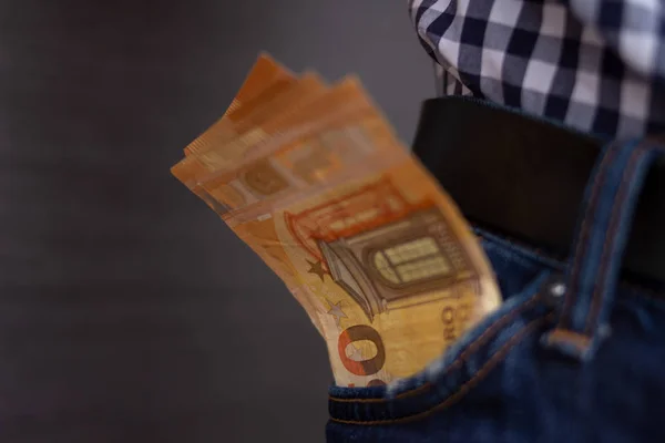 Billetes Euros Bolsillo Trasero Los Jeans Concepto Gente Rica Ahorrando — Foto de Stock