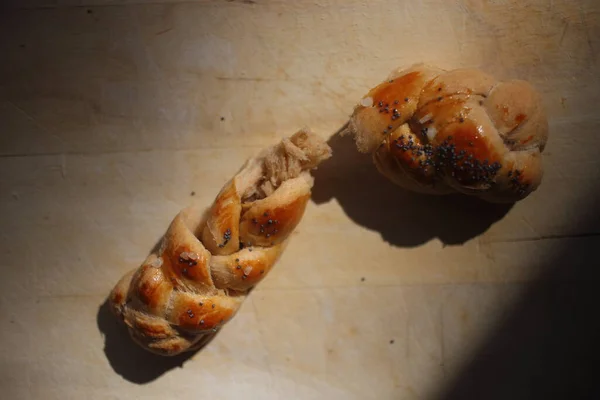 Pieczenie bułek świeżego chleba w domu, widok z góry — Zdjęcie stockowe