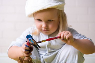 Küçük Kız Ressamı