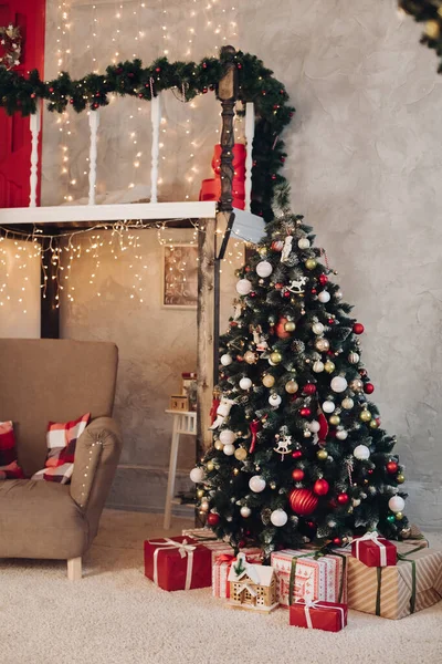 Bella camera decorata a Natale.Nuovo concetto di anno . — Foto Stock