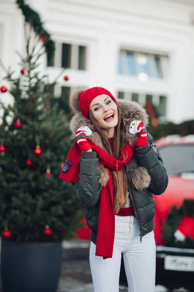 Belarus Minsk 16 12 2019:Beautiful winter young casual woman posing outdoor surrounded by snowflakes — 스톡 사진