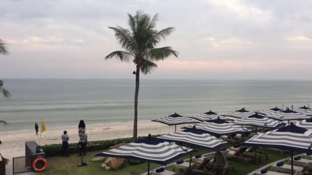 Timelapse plaży Hua Hin w Tajlandii — Wideo stockowe